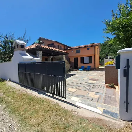 Amanda Apartman *